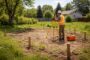 découvrez comment localiser précisément les bornes de votre terrain afin de délimiter correctement votre parcelle et éviter les litiges avec vos voisins.