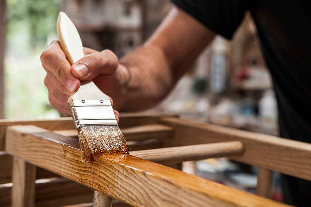 huile meuble en bois