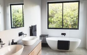 fenêtre salle de bain