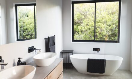 fenêtre salle de bain