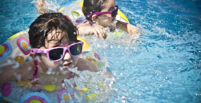 Optez pour des professionnels de la piscine pour un aménagement extérieur réussi