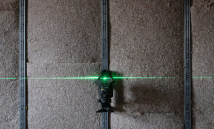 Trouver l'outil de mesure idéal : le télémètre laser pour un gain de temps et d'économies